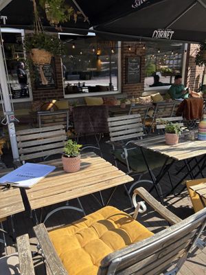 Terras  at Breakaway in Sint Geertruid