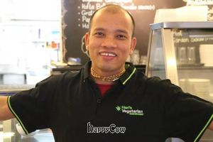 Happy Staff at Hari's Vegetarian in Haymarket