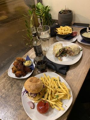 Cheeseburger, Chicken Nuggets, Gyros Wrap  at Cafe Erde in Graz