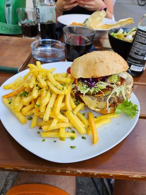  at Cafe Erde in Graz