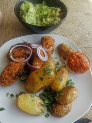Daily Menu (Lentils and potatoes) at Cafe Erde in Graz