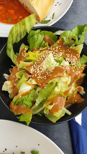 Salatbeilage at Cafe Erde in Graz