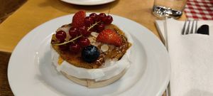 Carrot cake at MUC - Airbräu Next to Heaven - T2 in Munich