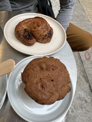 Chocolate croissant & blueberry muffin   at Clean in Hong Kong Island