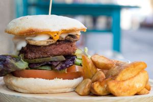 beyond burguer  at La Oveja Negra in Madrid