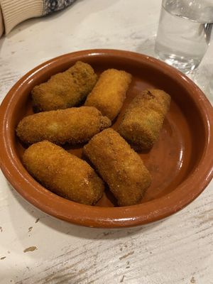 Croquetas  #Veganuary at La Oveja Negra in Madrid