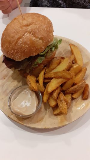  at La Oveja Negra in Madrid