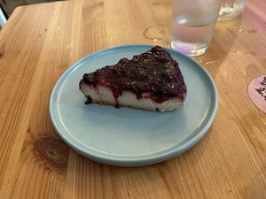 Cheesfake  at La Oveja Negra in Madrid