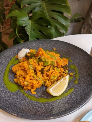 Paella at La Oveja Negra in Madrid