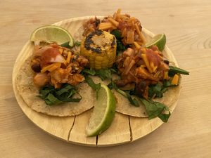 Tacos de Jackfruit a la barbacoa  at La Oveja Negra in Madrid