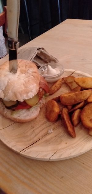 Oveja negra burger at La Oveja Negra in Madrid