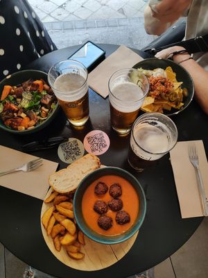  at La Oveja Negra in Madrid