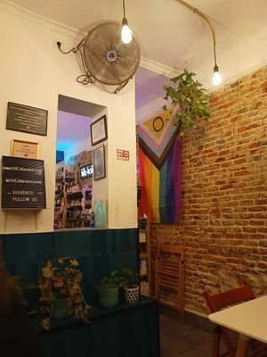  at La Oveja Negra in Madrid