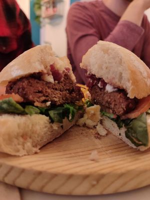 queer burger at La Oveja Negra in Madrid