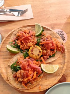 Tacos de jackfruit at La Oveja Negra in Madrid