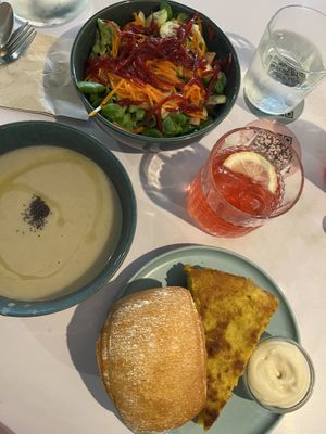  #Veganuary at La Oveja Negra in Madrid