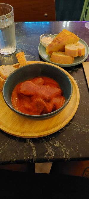  at La Oveja Negra in Madrid