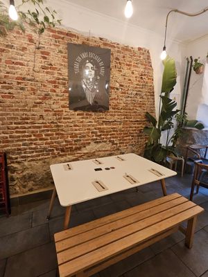  at La Oveja Negra in Madrid