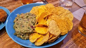 Nachos with cheese at La Oveja Negra in Madrid