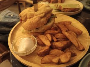 Chutney burger at La Oveja Negra in Madrid