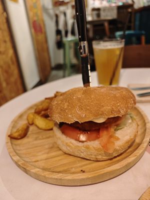 Oveja Negra Burger at La Oveja Negra in Madrid