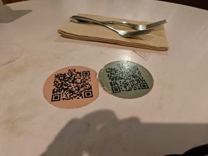 QR code for menu at La Oveja Negra in Madrid