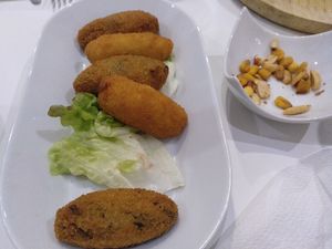 Starter / Croquettes at La Oveja Negra in Madrid