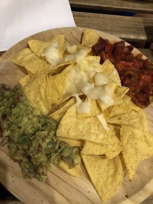 “Cheesy” nachos at La Oveja Negra in Madrid