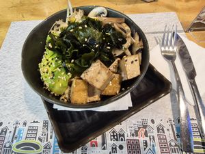 Vegane Bowl at Take a Wok in Santiago