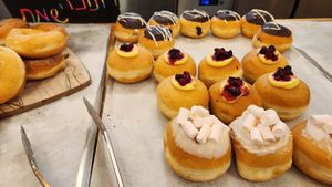 Donuts with filling at Perla Bakery - מאפיית פרלה in Kiryat Bialik