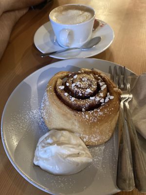 Cinnamon bun with vegan sweet cream cheese!  at Lagom in Bremen