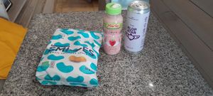 Vegan snacks, smoothie and soft drink at Manjari in Burgas