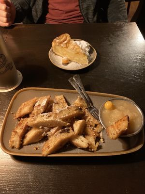 Apple pie and Kaiserschmarn  at Bodhi in Nuremberg