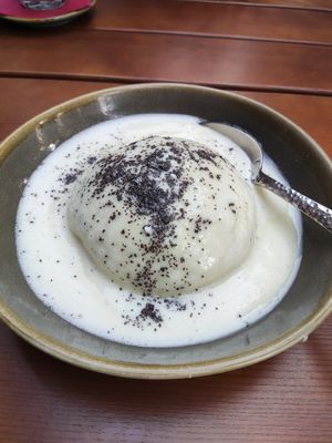 Germknödel in Vanillesauce at Bodhi in Nuremberg