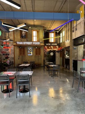 Inside  at Padthaiwok in Zaragoza