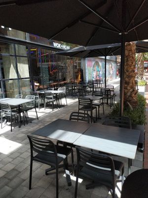 Outside at Padthaiwok in Zaragoza