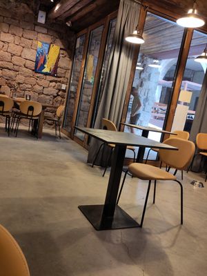  at Punt Zero in Cardona