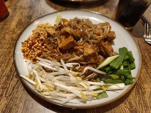 Pad thai at Thai Basil in Dublin