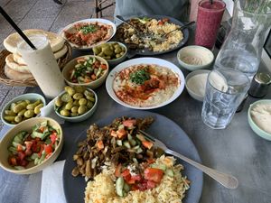 The whole shebang!  at Teva Ha'ochel - Hummus Tov in Kfar Saba