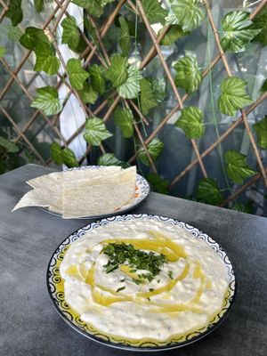 צ׳יזיקי   at Teva Ha'ochel - Hummus Tov in Kfar Saba