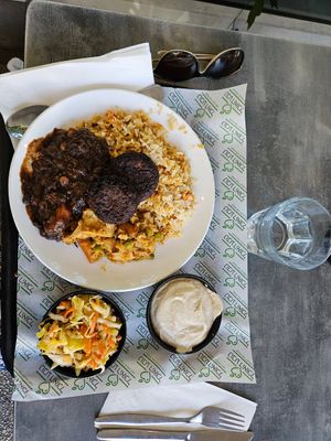Combination plate at Teva Ha'ochel - Hummus Tov in Kfar Saba