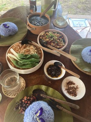 Kare kare, bagoong  at Daos Beach Bistro - Haruhay Eco Beach Tavern in Camiguin