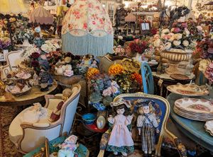  at Almog's Gallery in Neve Yamin