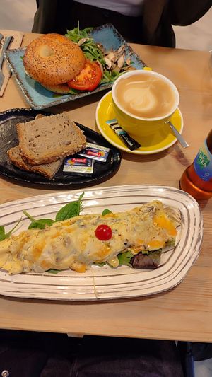  at La Mala Brunch - Setas in Sevilla