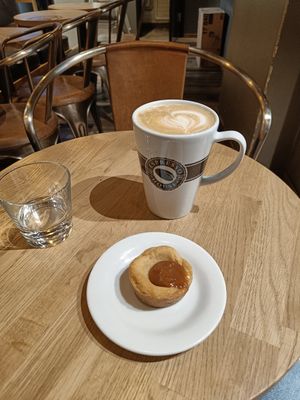 Caramel dream and pumpkin latte at Espresso House - Västerlånggatan in Stockholm