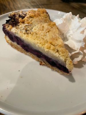 Blabarspaj con panna vegan at Espresso House - Västerlånggatan in Stockholm