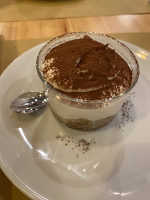 the plain tiramisu   at Pit'sa in Bergamo