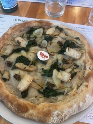 Chanel n.6  at Pit'sa in Bergamo