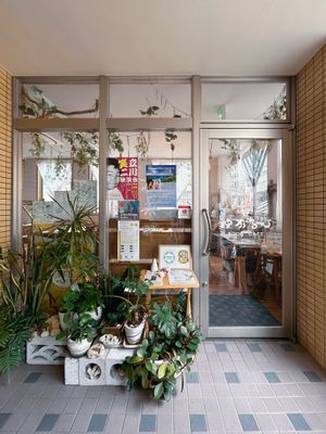 The entry, 3F  at Ryuness - リューネス（ゆかるひ店） in Okinawa