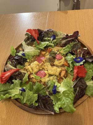 Pizza (incl. salad decoration)  at Ryuness - リューネス（ゆかるひ店） in Okinawa